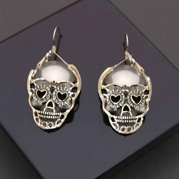 SILVER PLATED SKULLS~ UNIQUE! - Picture 2 of 2